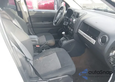 2016 Jeep Compass Sport из США, поврежденный, VIN 1C4NJDBB6GD617933